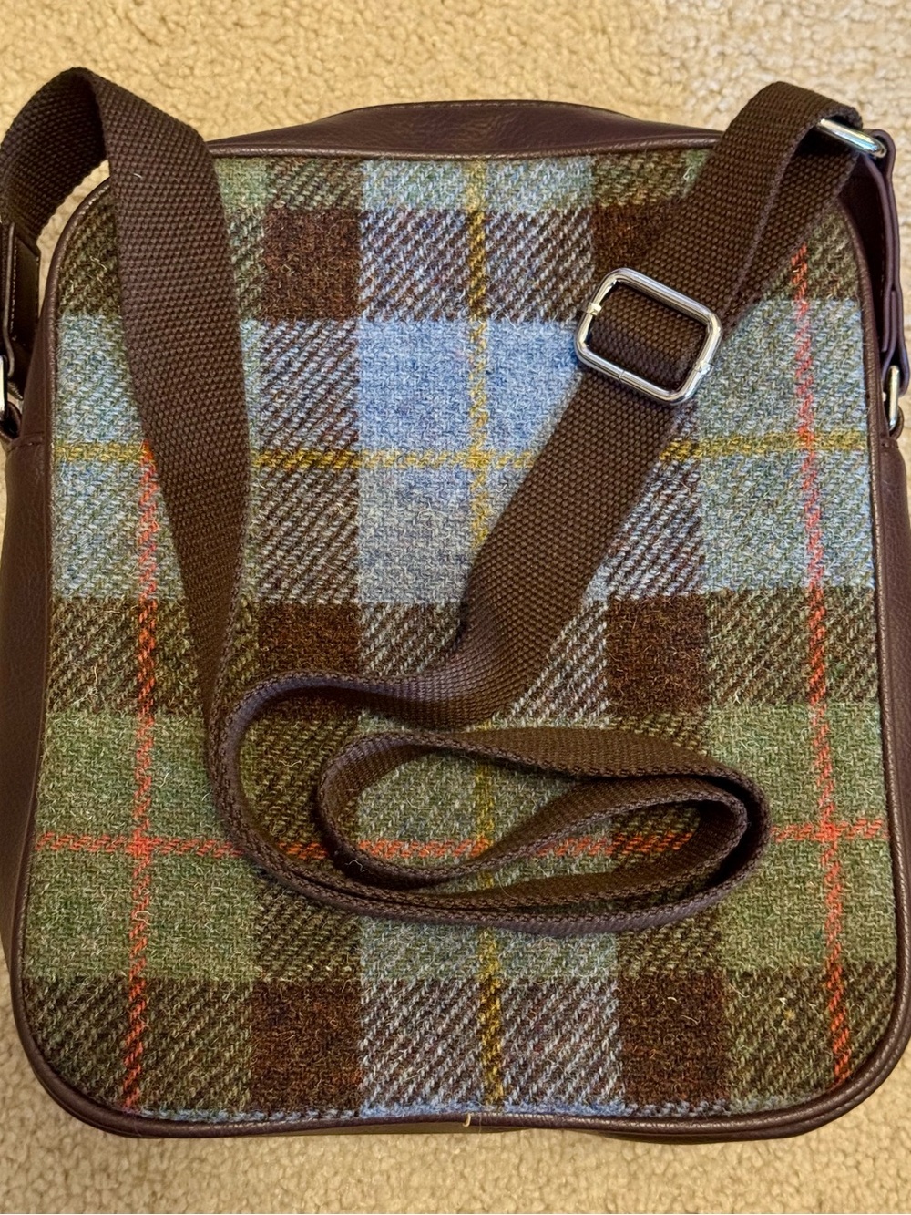 Glen Appin and Harris Tweed Plaid Crossbody Bag with Adjustable Strap - Picture 6 of 9